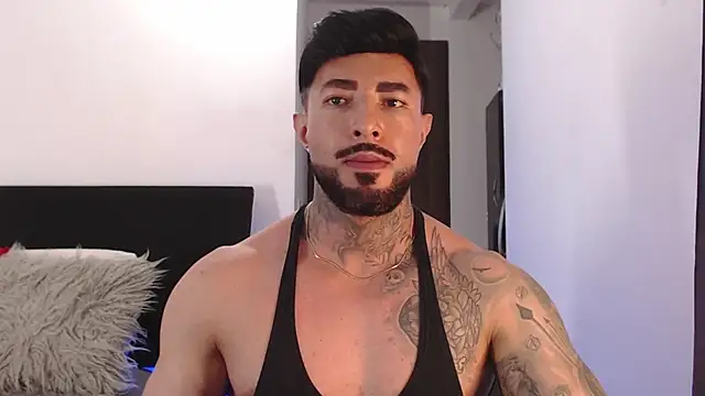 Snapshot of andrea_de_lucaa chatting on June 19, 2026, 4:06 am andrea de lucaa online show from June 19, 2026, 4:06 am