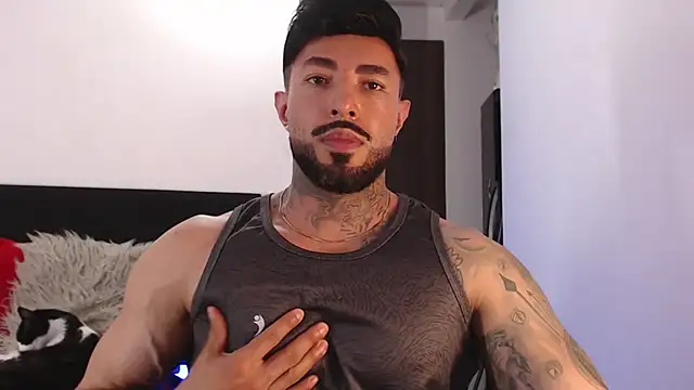 Snapshot of andrea_de_lucaa chatting on June 21, 2026, 12:24 am andrea de lucaa online show from June 21, 2026, 12:24 am