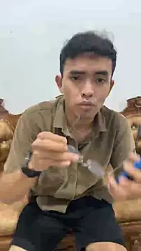 rand1101 online show from October 15, 2025, 9:26 pm