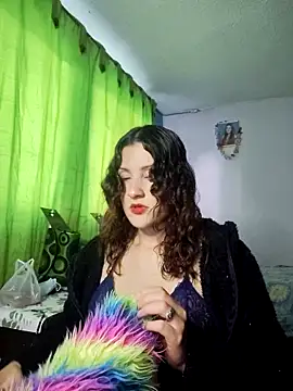 Snapshot of lindasyt chatting on September 18, 2025, 9:28 pm lindasyt online show from September 18, 2025, 9:28 pm