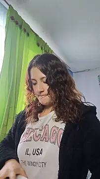 Snapshot of lindasyt chatting on October 8, 2025, 3:20 pm lindasyt online show from October 8, 2025, 3:20 pm