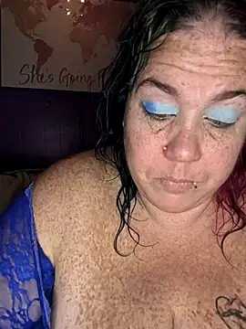 Courdles online show from December 14, 2025, 9:58 am