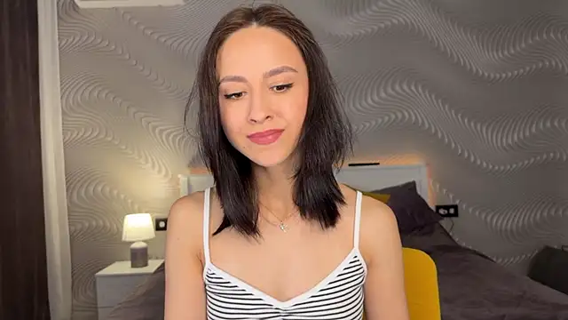 MiaSweetasHoney online show from June 15, 2026, 7:43 am