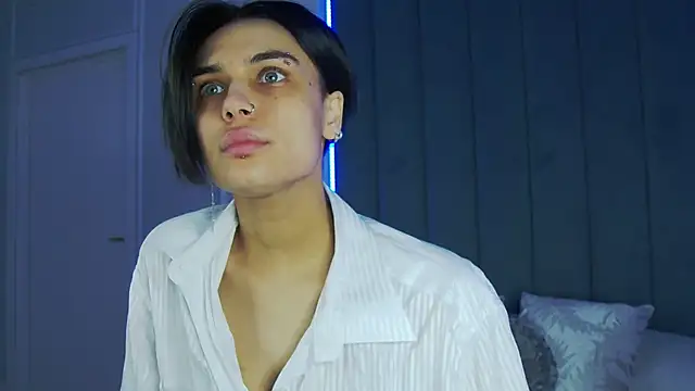 VioletAsh online show from October 13, 2025, 4:34 am