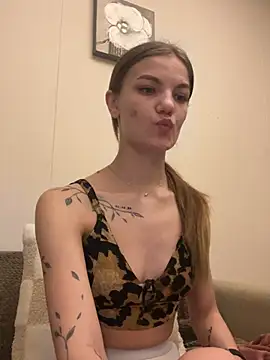 Mila sweet 23 online show from January 18, 2026, 3:49 pm