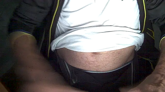 velikifant7 online show from April 1, 2026, 4:13 am