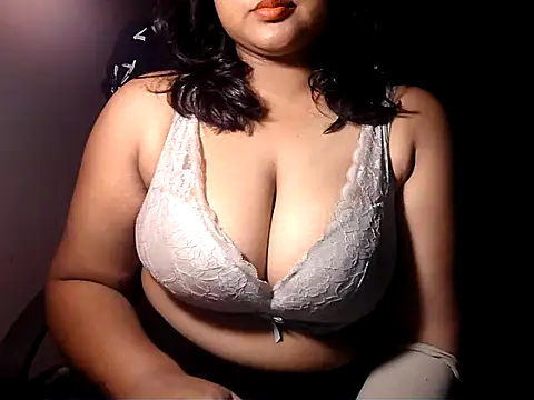 PatnakiRitu1 online show from September 14, 2025, 4:06 pm