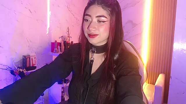 Sophia tf online show from February 17, 2026, 3:36 am