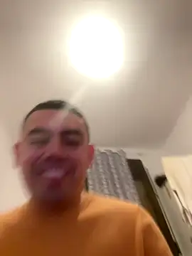 Snapshot of davidxxx099 chatting on January 5, 2026, 6:33 pm davidxxx099 online show from January 5, 2026, 6:33 pm