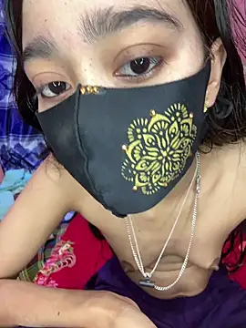 maya-Couple19 online show from May 3, 2026, 4:57 pm