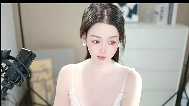 abbyli12 online show from November 26, 2025, 5:30 am