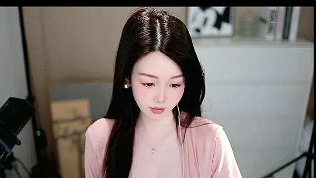 abbyli12 online show from March 16, 2026, 4:11 pm