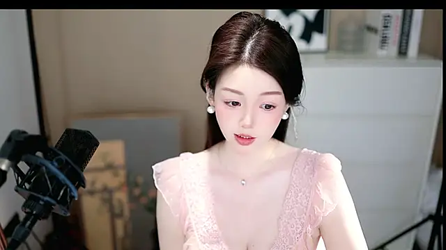 abbyli12 online show from March 19, 2026, 3:49 pm