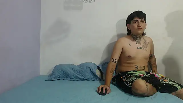 onixandghosty1 online show from December 18, 2025, 7:09 pm