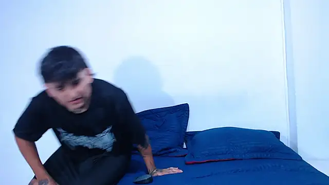 onixandghosty1 online show from April 11, 2026, 7:07 pm