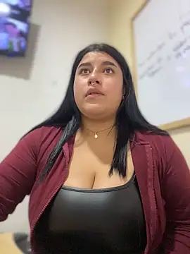 Tokio Sakura online show from February 14, 2026, 5:43 pm