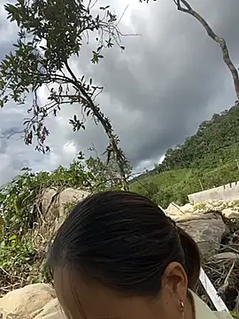 Snapshot of Xudaymin chatting on September 17, 2025, 7:21 am Xudaymin online show from September 17, 2025, 7:21 am