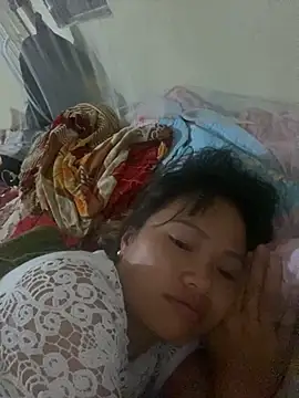 Snapshot of Xudaymin chatting on October 20, 2025, 8:42 pm Xudaymin online show from October 20, 2025, 8:42 pm