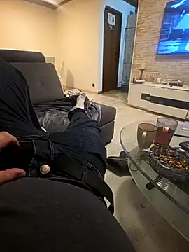 Snapshot of bigdicksklave chatting on February 23, 2026, 8:39 pm bigdicksklave online show from February 23, 2026, 8:39 pm