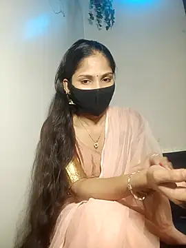 TheSassyGirl7 online show from September 12, 2025, 3:45 pm