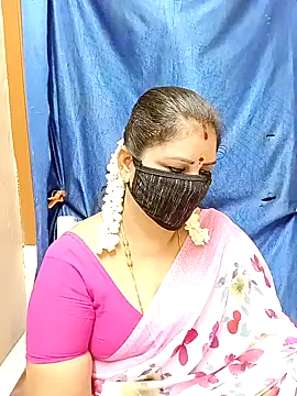 sushma26 online show from October 4, 2025, 9:57 pm