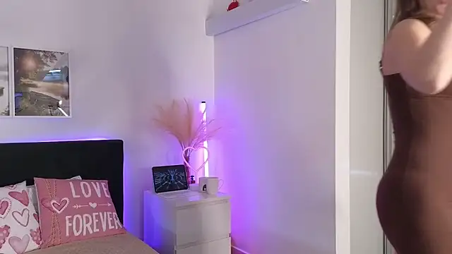 Snapshot of Sammy_Peekss chatting on February 19, 2026, 10:22 am Sammy Peekss online show from February 19, 2026, 10:22 am