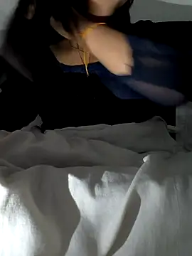 queenbuggi online show from February 21, 2026, 4:08 pm