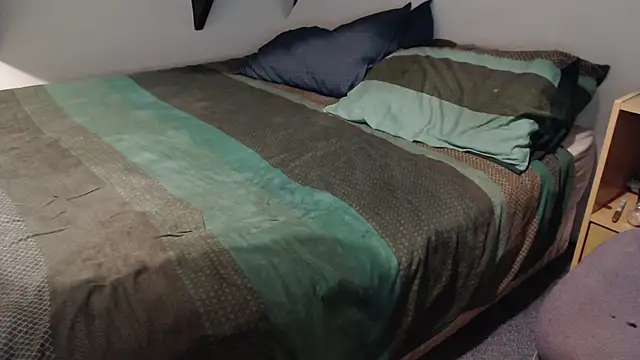 idiotpig66 online show from March 3, 2025, 7:10 am