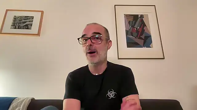 Milkywaymen online show from April 25, 2026, 7:44 pm