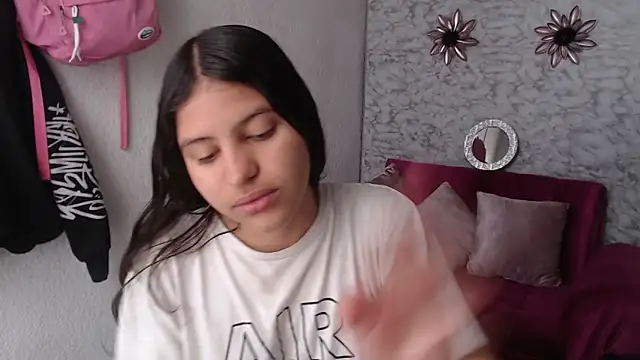 Evagirl69 online show from November 24, 2025, 12:27 pm