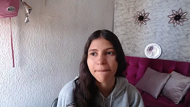 Snapshot of Evagirl69 chatting on June 12, 2026, 12:26 pm Evagirl69 online show from June 12, 2026, 12:26 pm