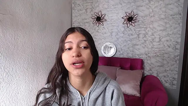 Snapshot of Evagirl69 chatting on June 25, 2026, 12:20 pm Evagirl69 online show from June 25, 2026, 12:20 pm