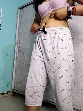 Snapshot of Nisha_cam12 chatting on October 5, 2025, 5:00 pm Nisha cam12 online show from October 5, 2025, 5:00 pm