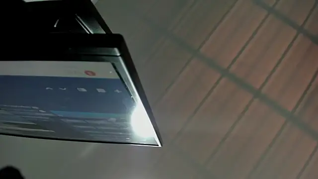 Vickysweeeettt online show from September 26, 2025, 8:24 pm