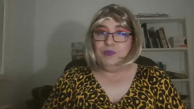 nataliacd online show from November 11, 2025, 4:40 pm