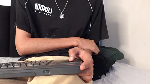 alexmark  online show from February 18, 2026, 1:18 pm