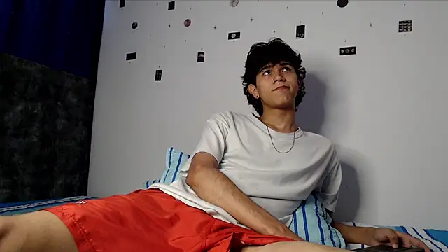 alexmark  online show from May 12, 2026, 4:59 pm