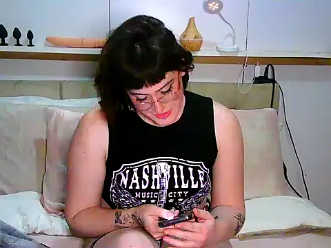 Snapshot of aMinshy chatting on October 3, 2025, 11:35 pm aMinshy online show from October 3, 2025, 11:35 pm