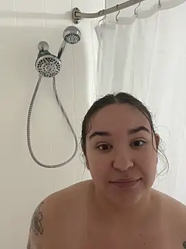 marcylove online show from September 10, 2025, 6:08 pm