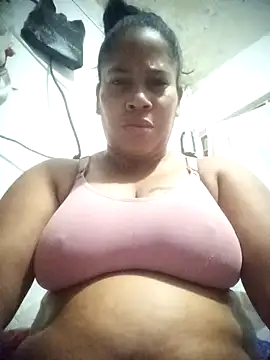 Big ass submissive online show from December 2, 2025, 12:21 pm