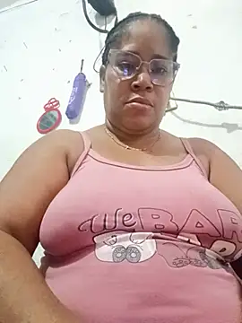 Big ass submissive online show from June 18, 2026, 12:31 pm