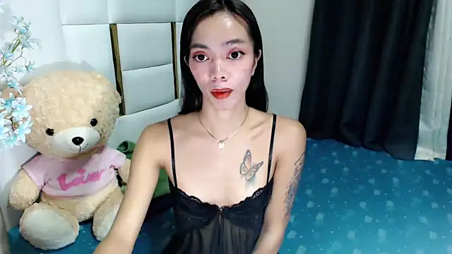 diamondnaked  online show from September 13, 2025, 6:18 pm