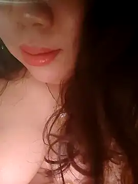 Julyy08 online show from March 7, 2026, 4:20 am