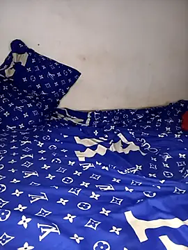 Snapshot of Biguyzi chatting on March 1, 2026, 5:37 pm Biguyzi online show from March 1, 2026, 5:37 pm