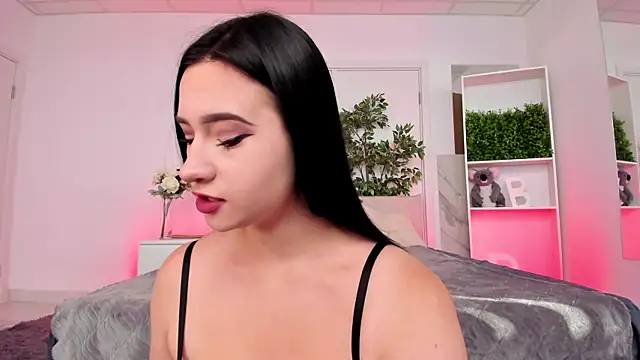 Mary Lori online show from September 9, 2025, 6:24 am