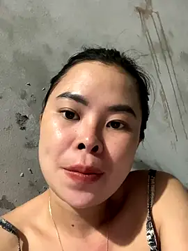 Snapshot of han-cute chatting on October 6, 2025, 1:08 pm han-cute online show from October 6, 2025, 1:08 pm