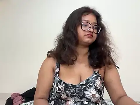 Drizzling Intimecy online show from September 22, 2025, 6:48 am