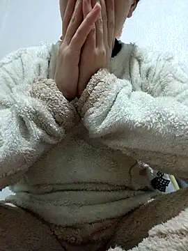 Ahalm online show from November 28, 2025, 9:17 pm