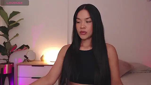 Snapshot of Annabnz chatting on October 6, 2025, 11:57 pm Annabnz online show from October 6, 2025, 11:57 pm