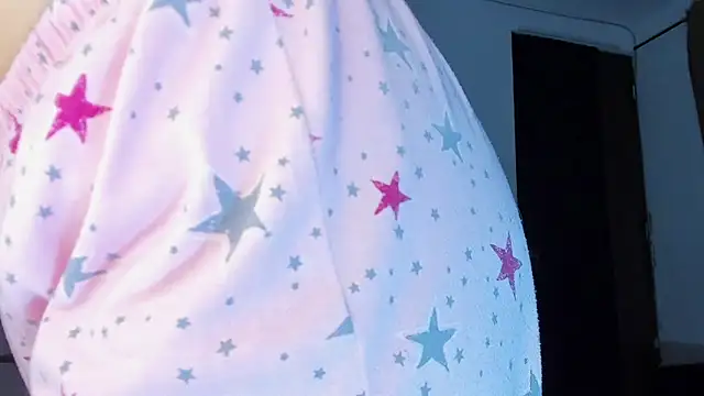 tianastone  online show from October 27, 2025, 3:43 am